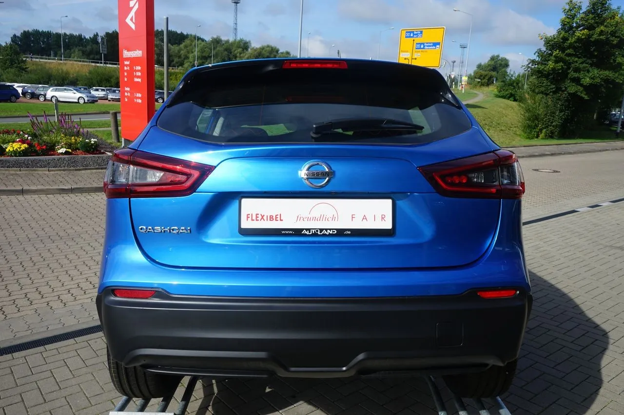 Nissan Qashqai 1.3 DIG-T...  Image 3