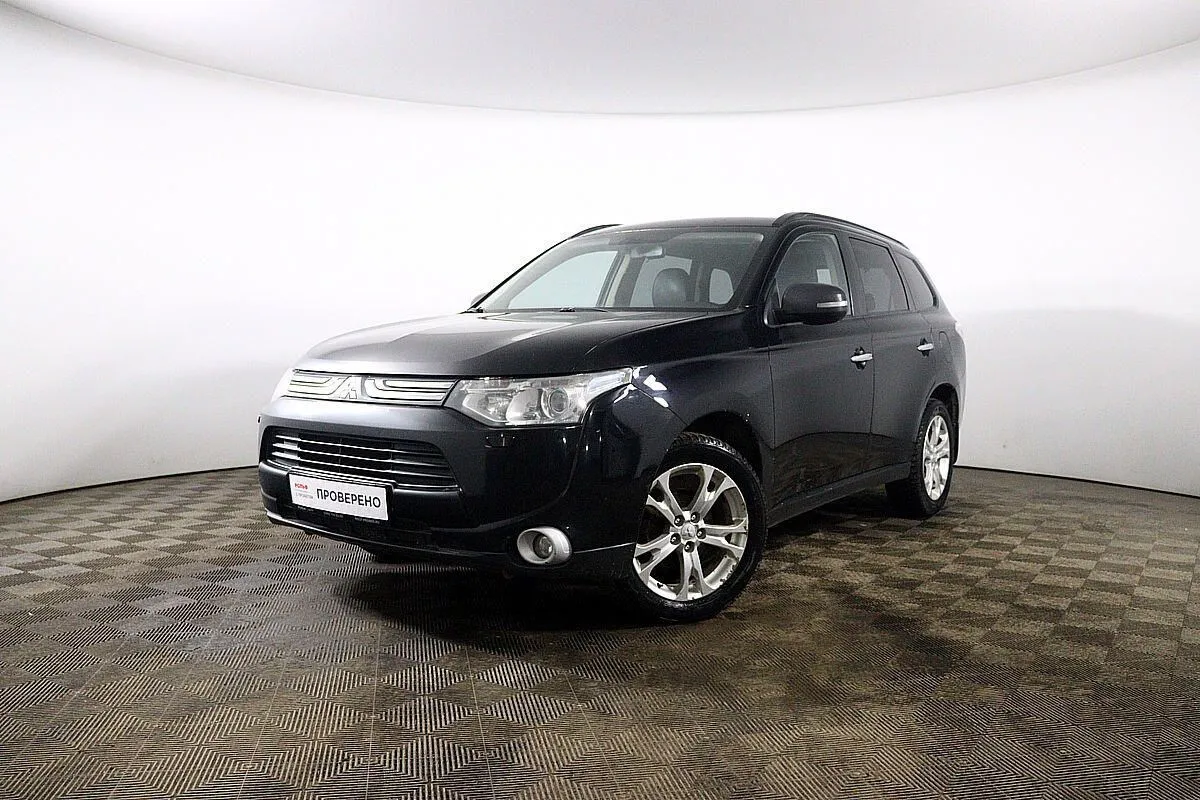 Mitsubishi Outlander Image 1